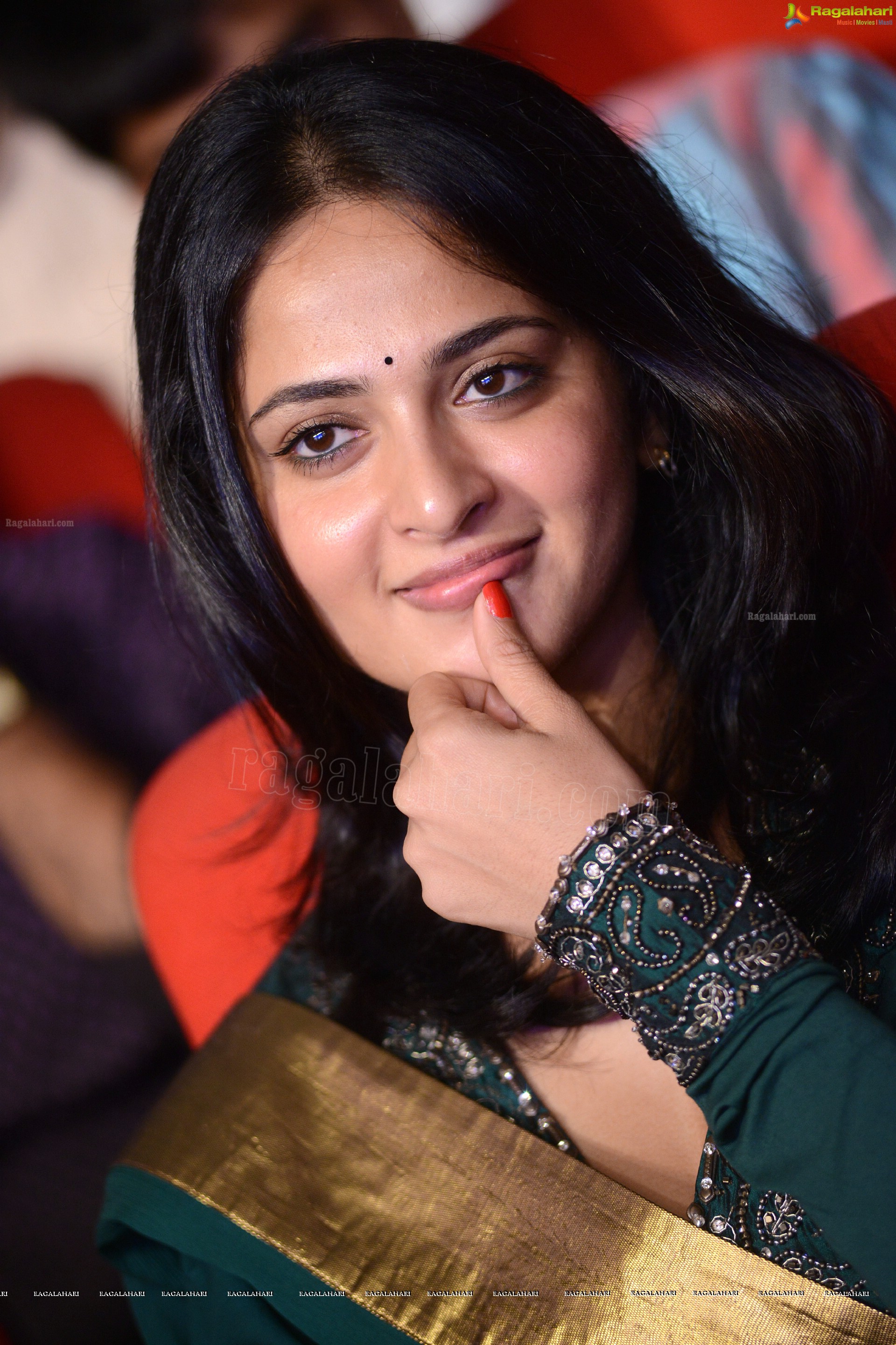 Anushka Shetty - HD Gallery