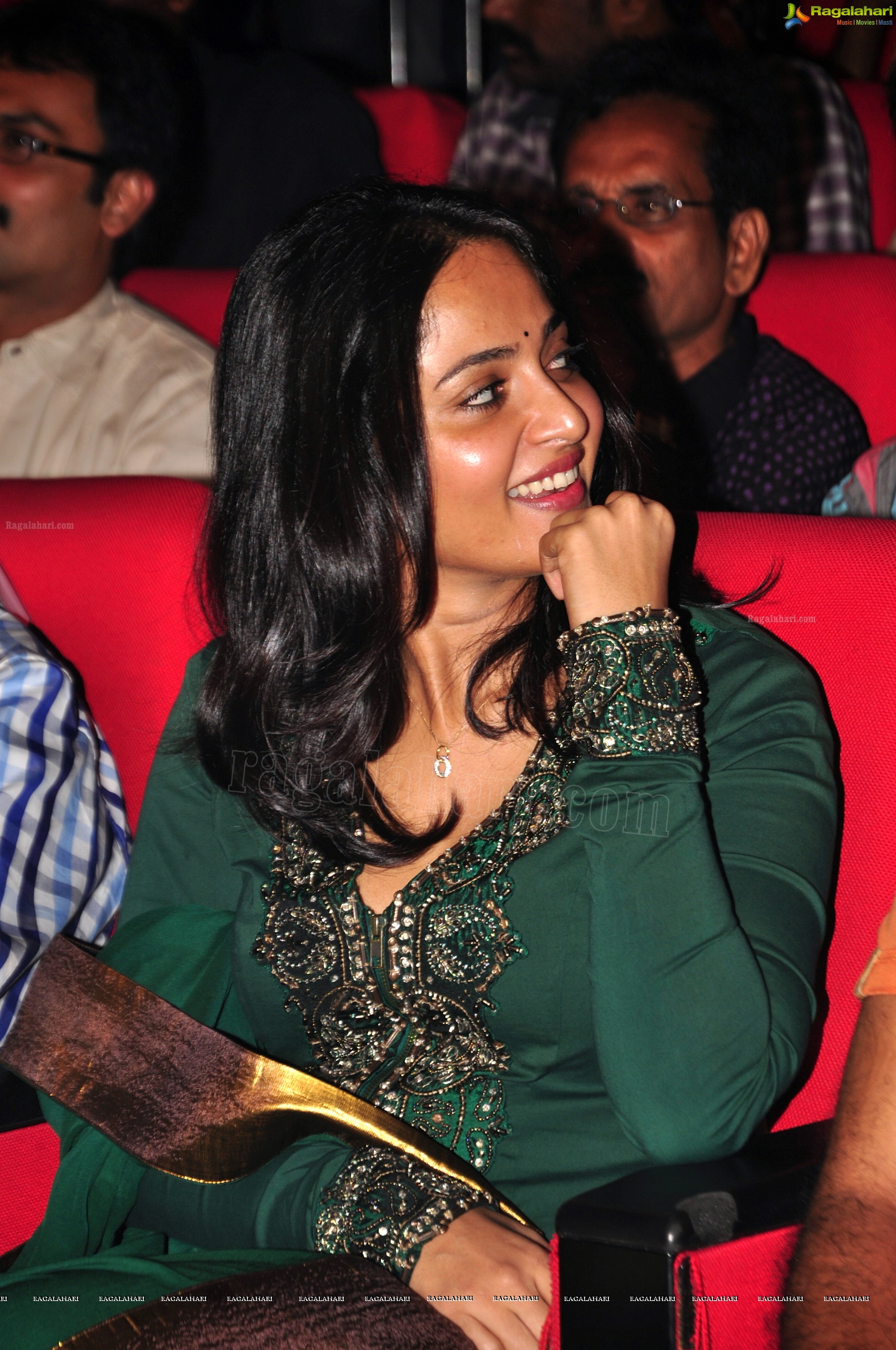 Anushka Shetty - HD Gallery