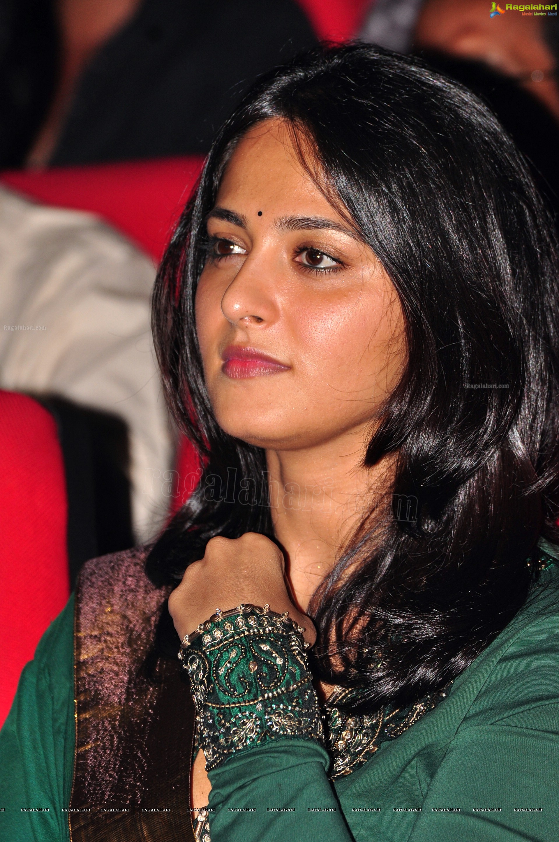 Anushka Shetty - HD Gallery