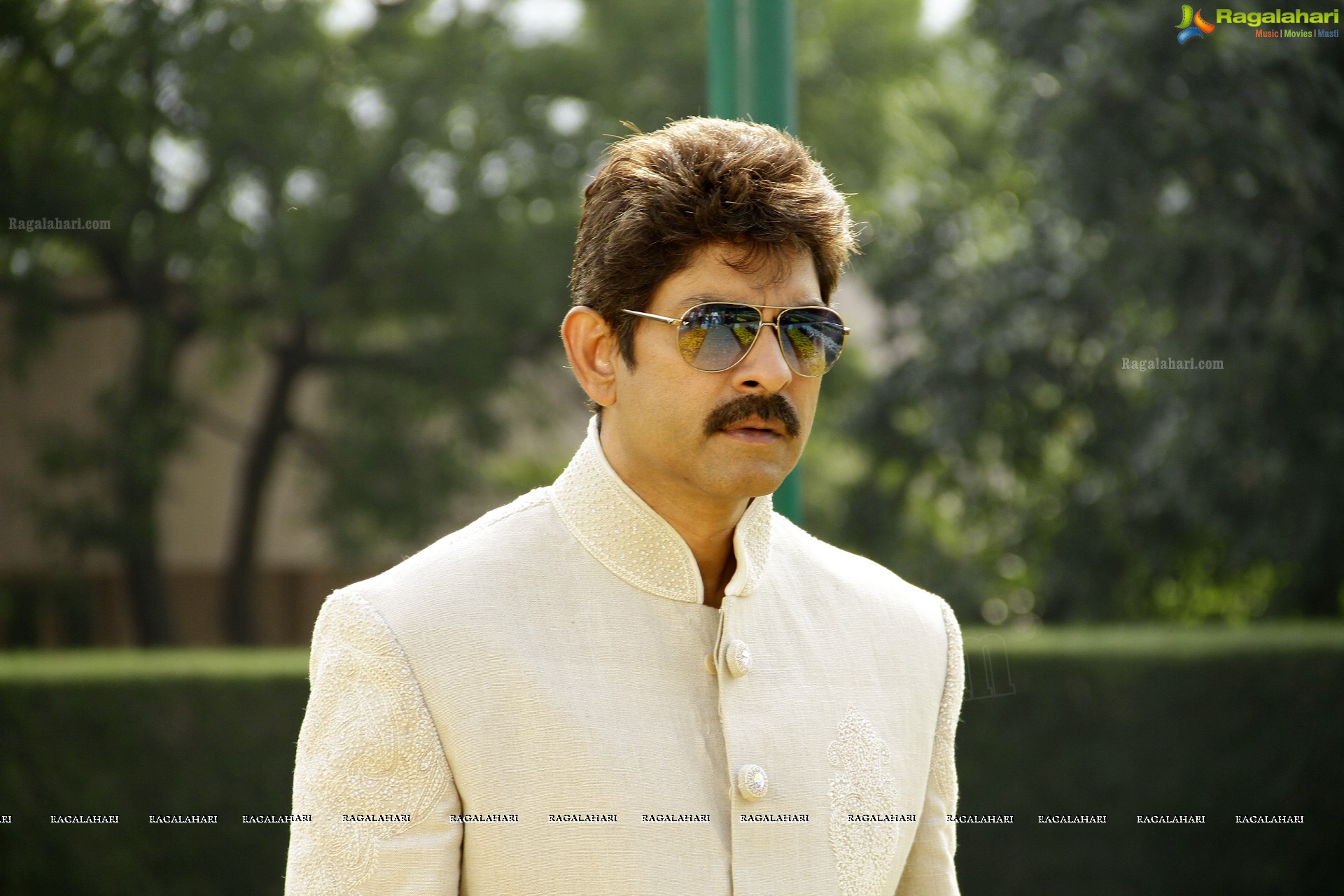 Jagapathi Babu (High Definition)