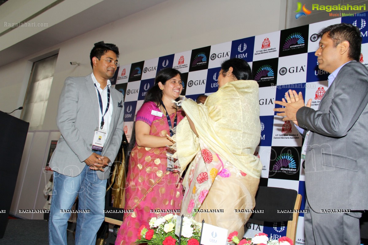 D. Purandeswari inaugurates 6th Edition of Hyderabad Jewellery, Pearl and Gem Fair (HJF)