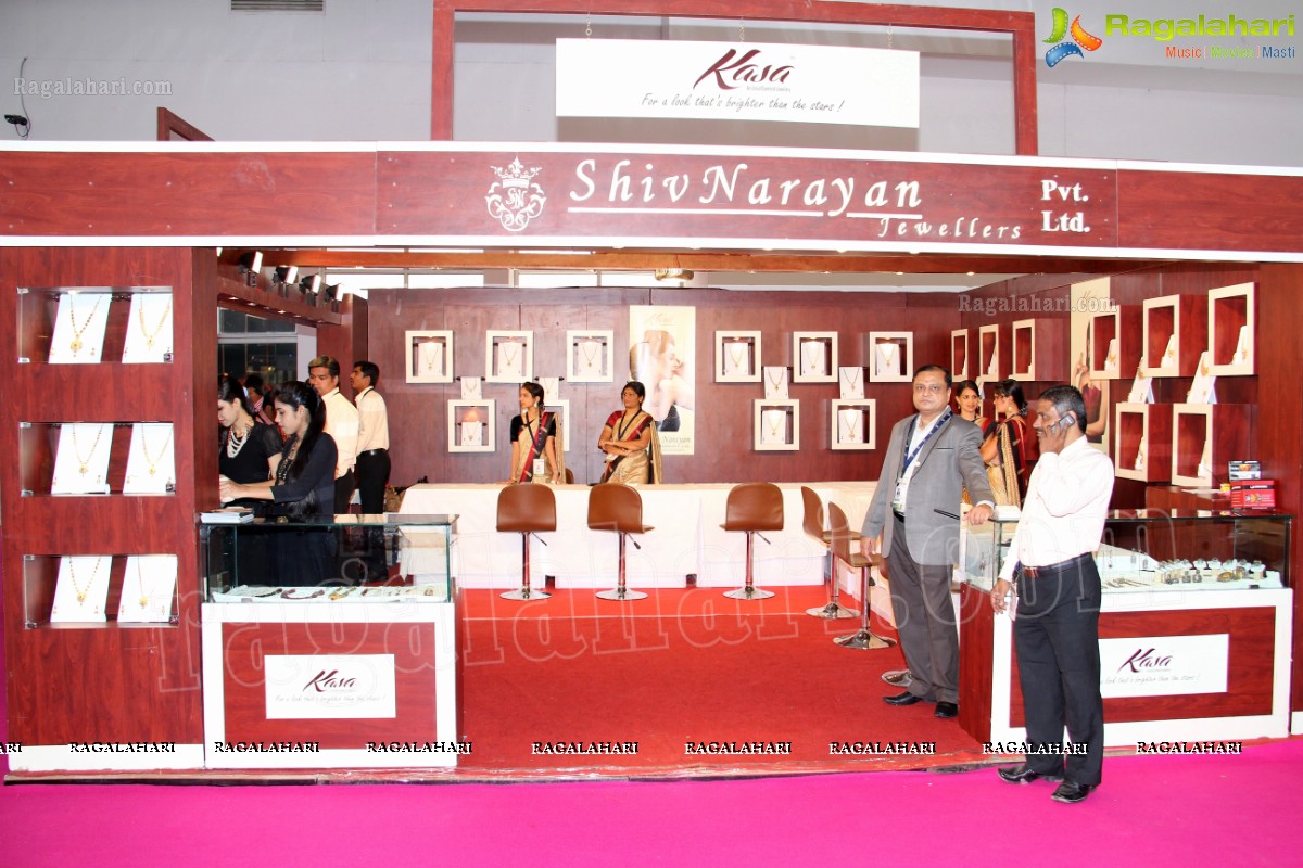 D. Purandeswari inaugurates 6th Edition of Hyderabad Jewellery, Pearl and Gem Fair (HJF)