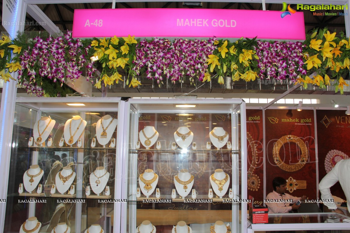 D. Purandeswari inaugurates 6th Edition of Hyderabad Jewellery, Pearl and Gem Fair (HJF)