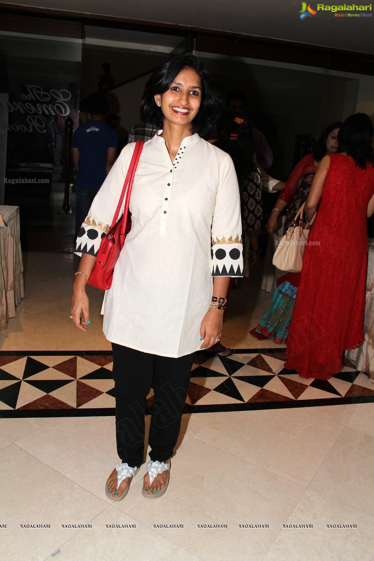 Shreedevi Chowdary inaugurates Akritti Elite Exhibition at Taj Krishna