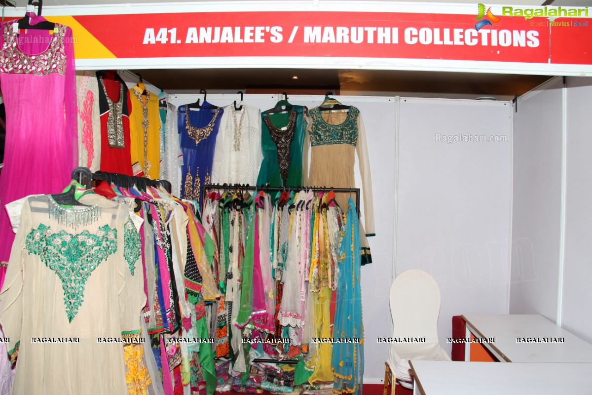 Shreedevi Chowdary inaugurates Akritti Elite Exhibition at Taj Krishna