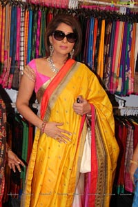 Shreedevi Chowdary inaugurates Akritti Elite Exhibition