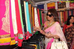 Shreedevi Chowdary inaugurates Akritti Elite Exhibition