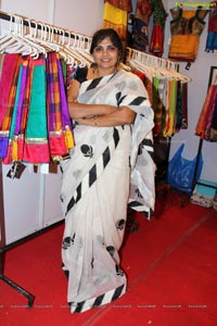 Shreedevi Chowdary inaugurates Akritti Elite Exhibition