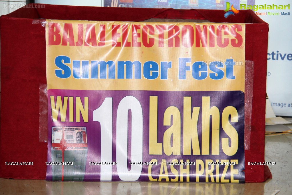 Bajaj Electronics Summerfest 2013, Hyderabad