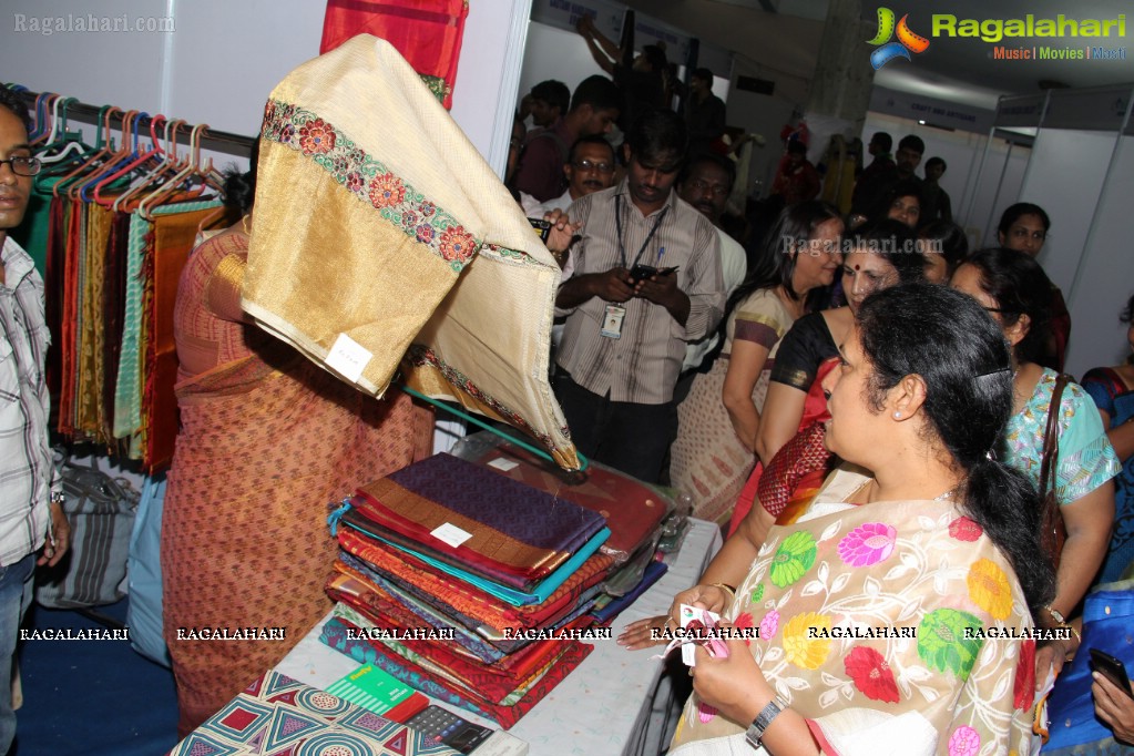 D. Purandeswari inaugurates COWE Trade Carnival 2013