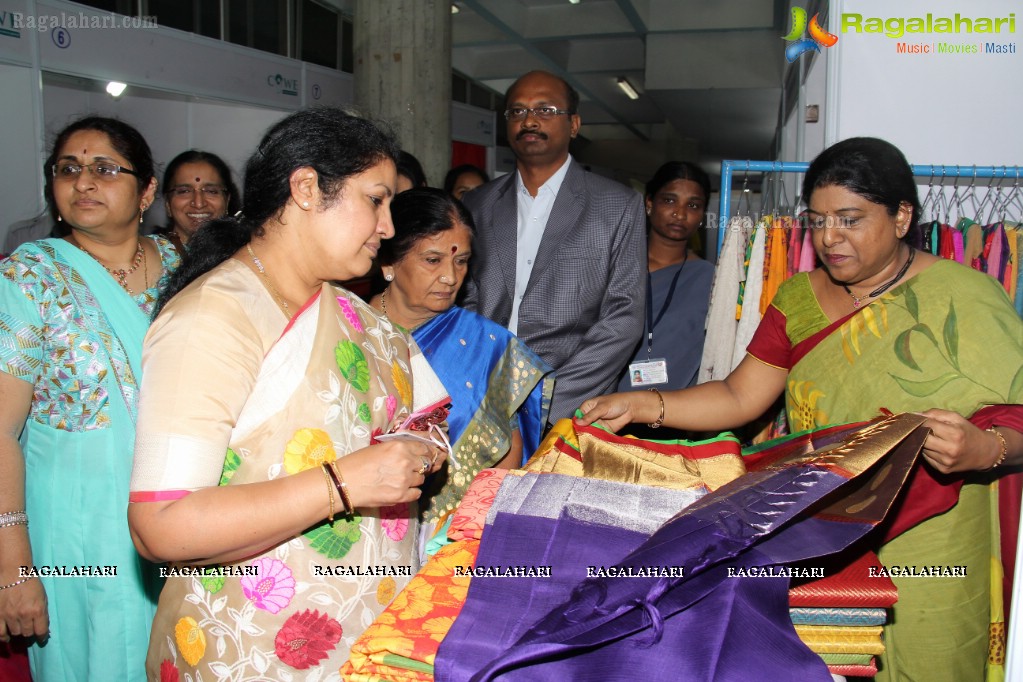 D. Purandeswari inaugurates COWE Trade Carnival 2013