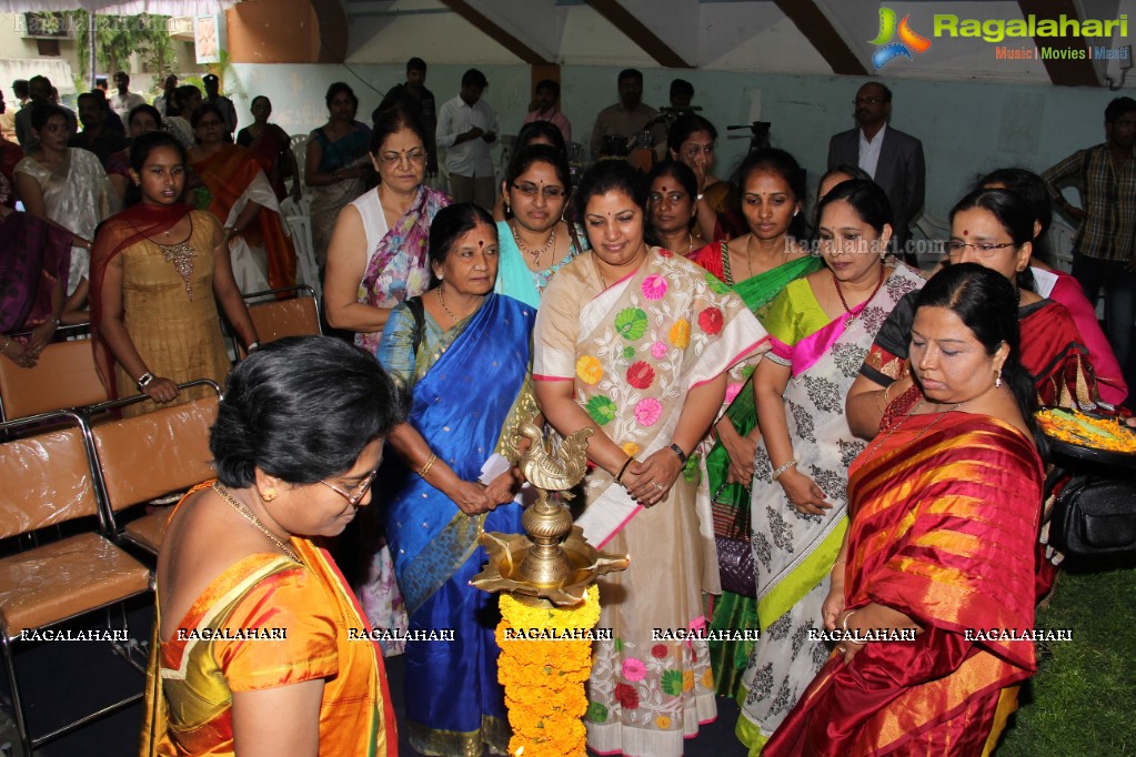 D. Purandeswari inaugurates COWE Trade Carnival 2013