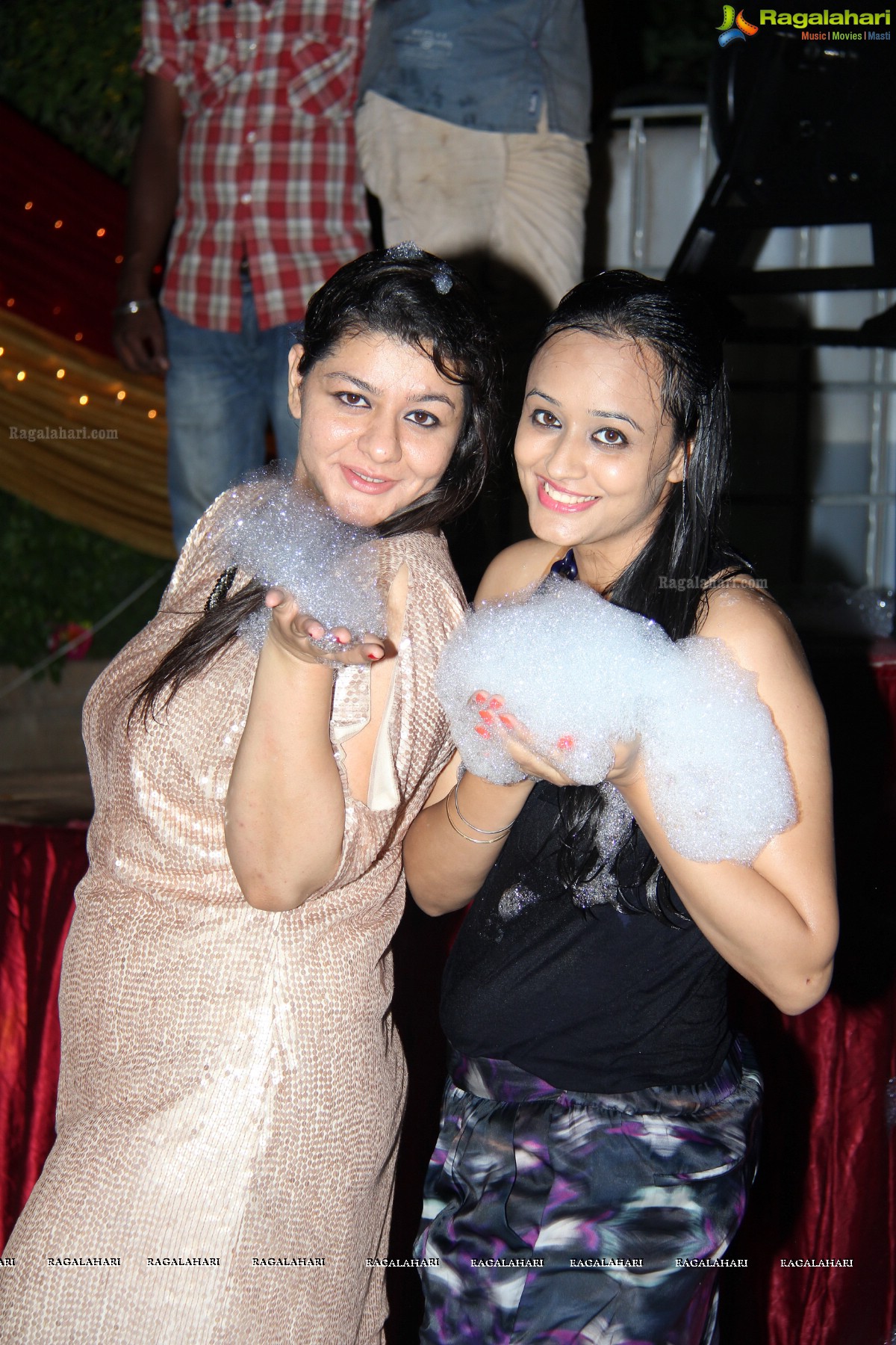 Dance Foam Party by Puru-Shalini Modani and Aditya-Monica Deenadayal