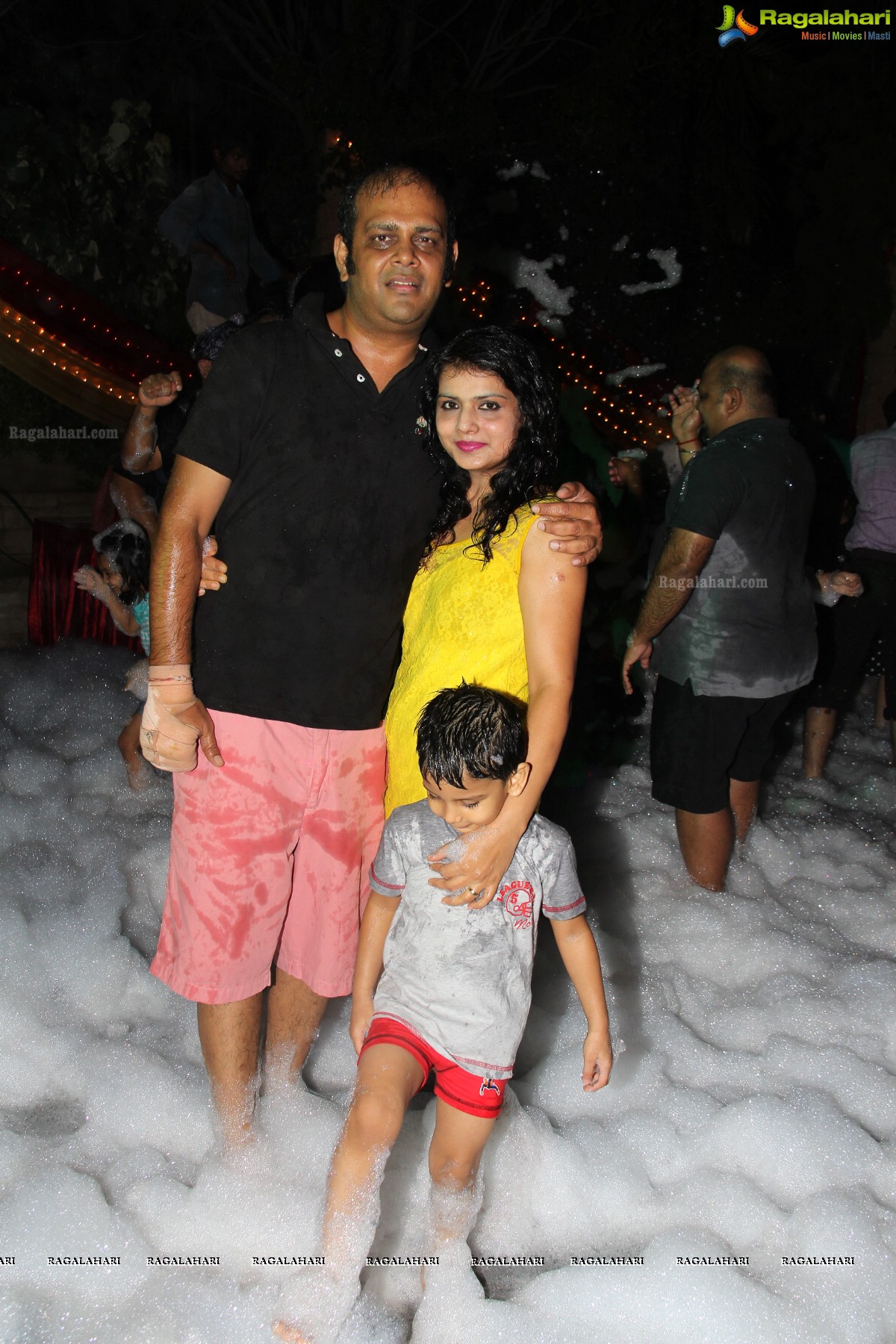 Dance Foam Party by Puru-Shalini Modani and Aditya-Monica Deenadayal