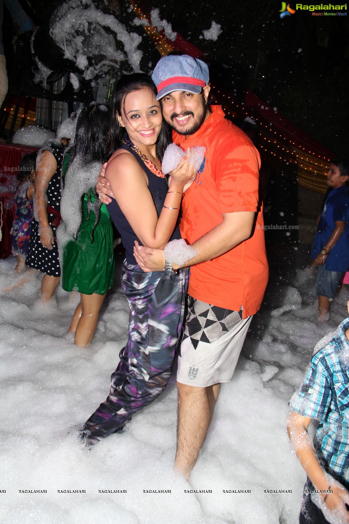 Dance Foam Party by Puru-Shalini Modani and Aditya-Monica Deenadayal