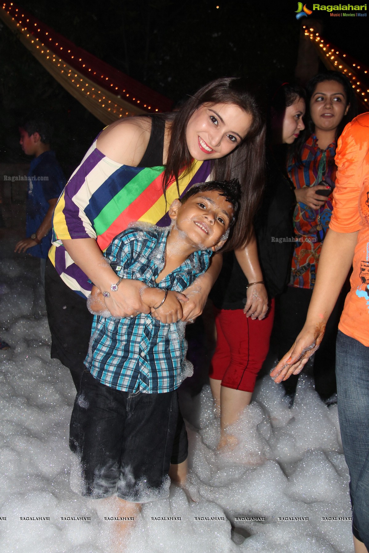 Dance Foam Party by Puru-Shalini Modani and Aditya-Monica Deenadayal