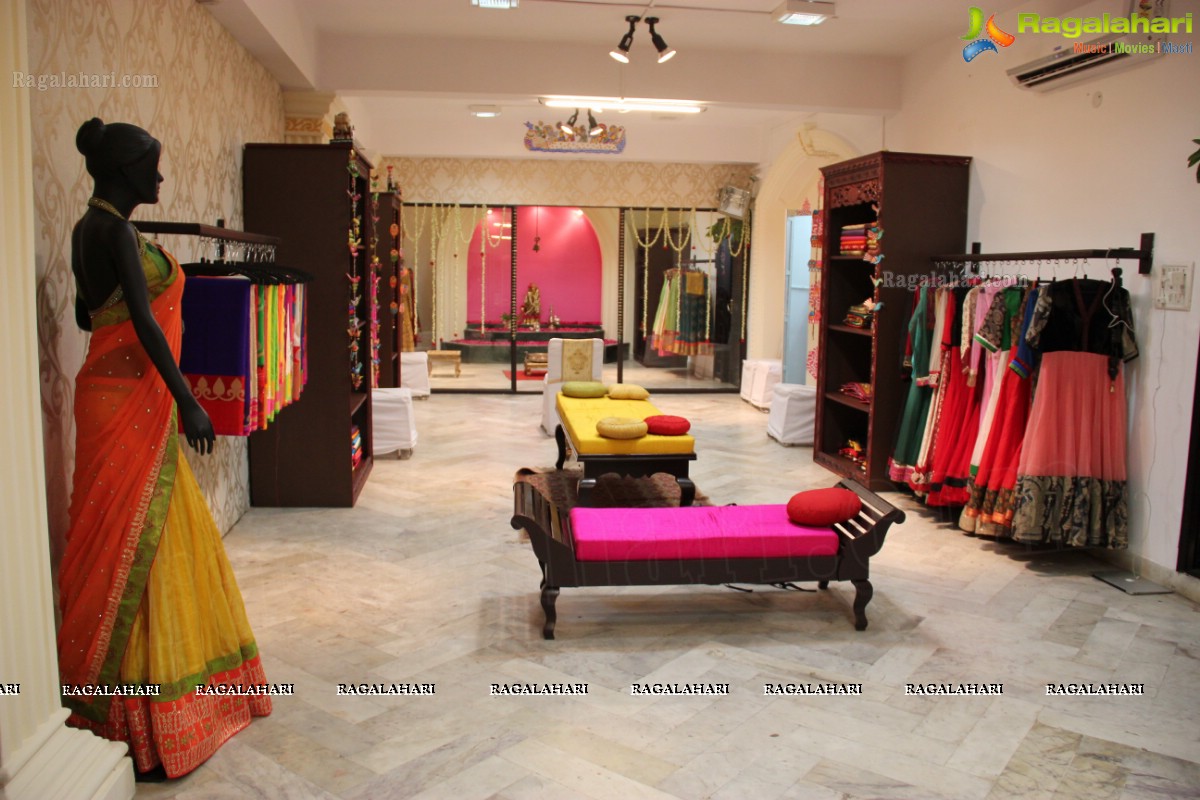 ANR launches Designer Brand Kavitha and Dhanya