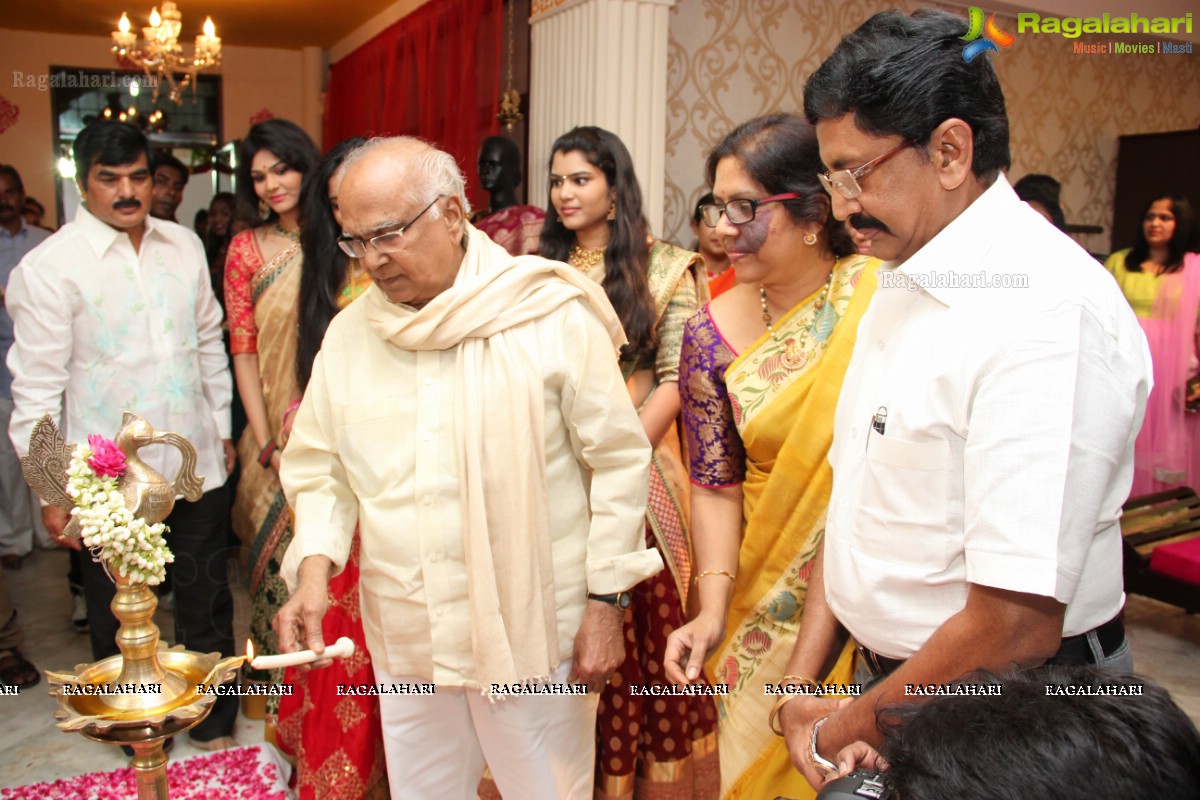 ANR launches Designer Brand Kavitha and Dhanya