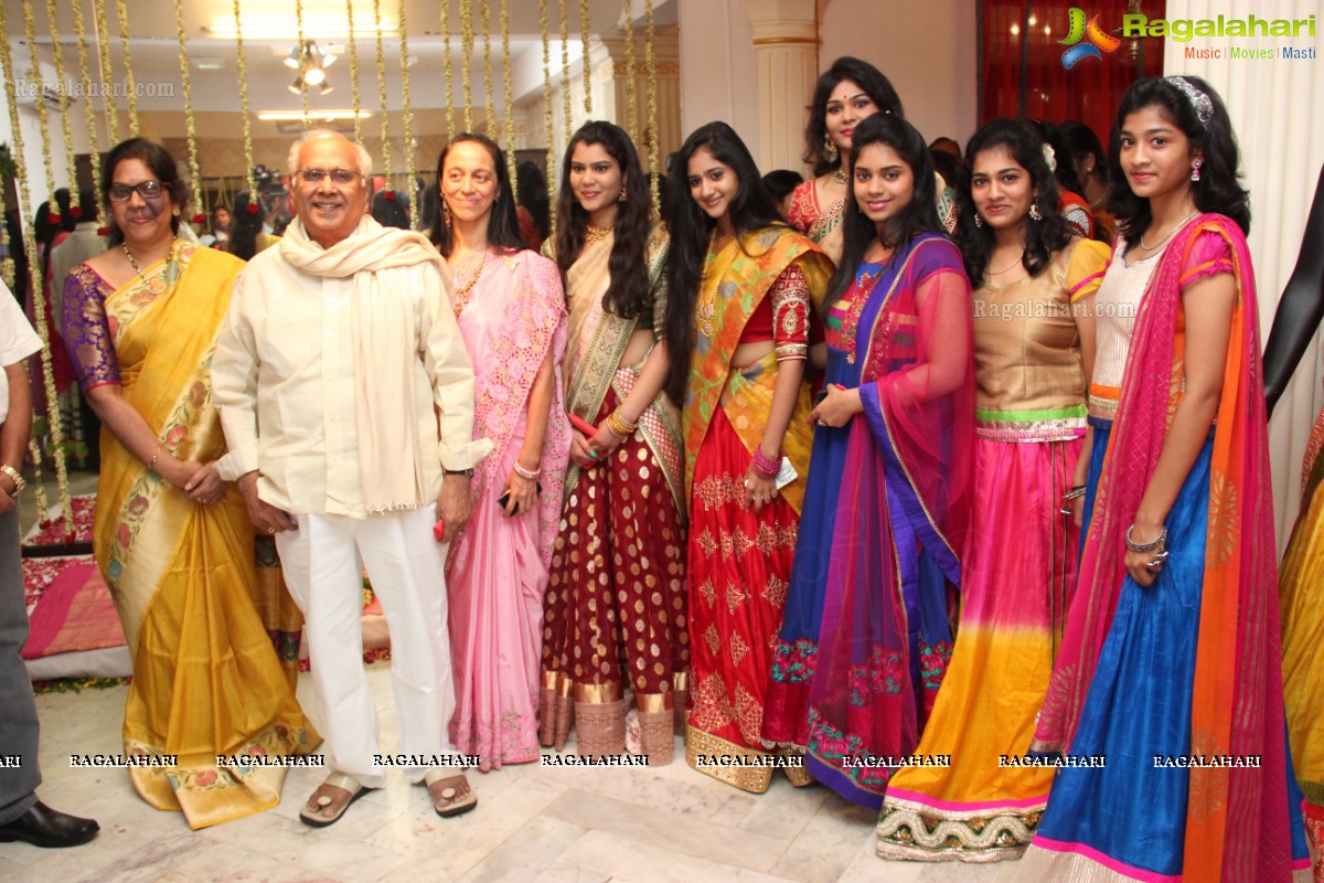 ANR launches Designer Brand Kavitha and Dhanya