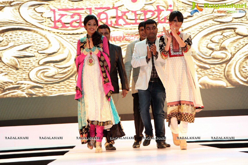 Surat Dreams Fashion Thrills Season IV