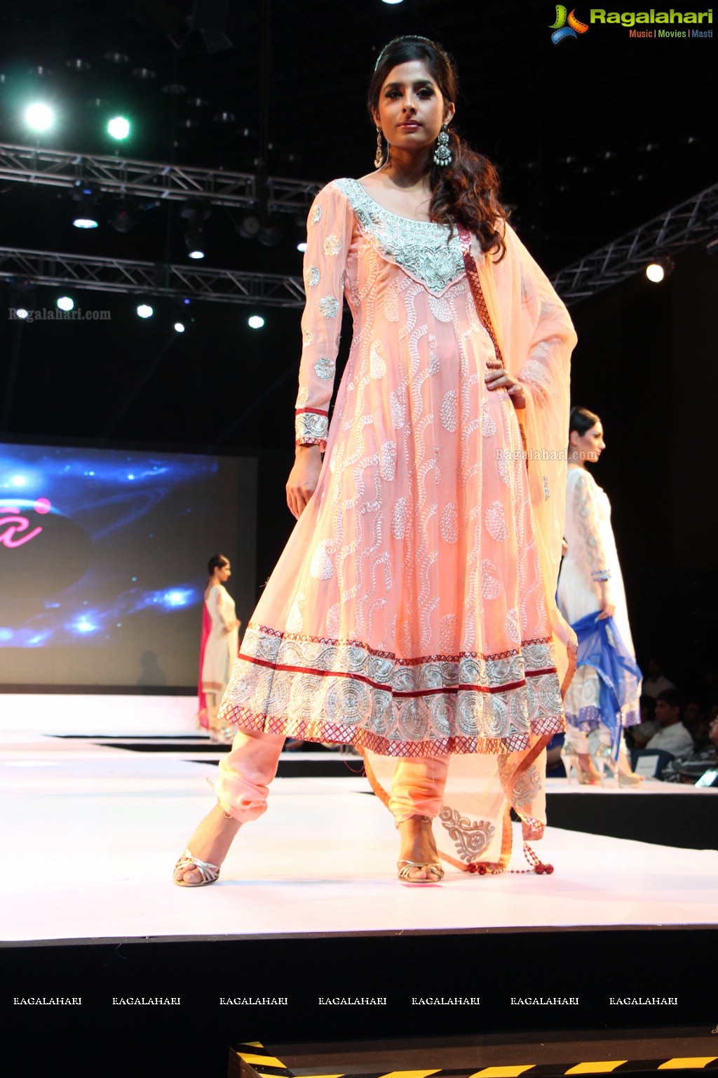 Surat Dreams Fashion Thrills Season IV