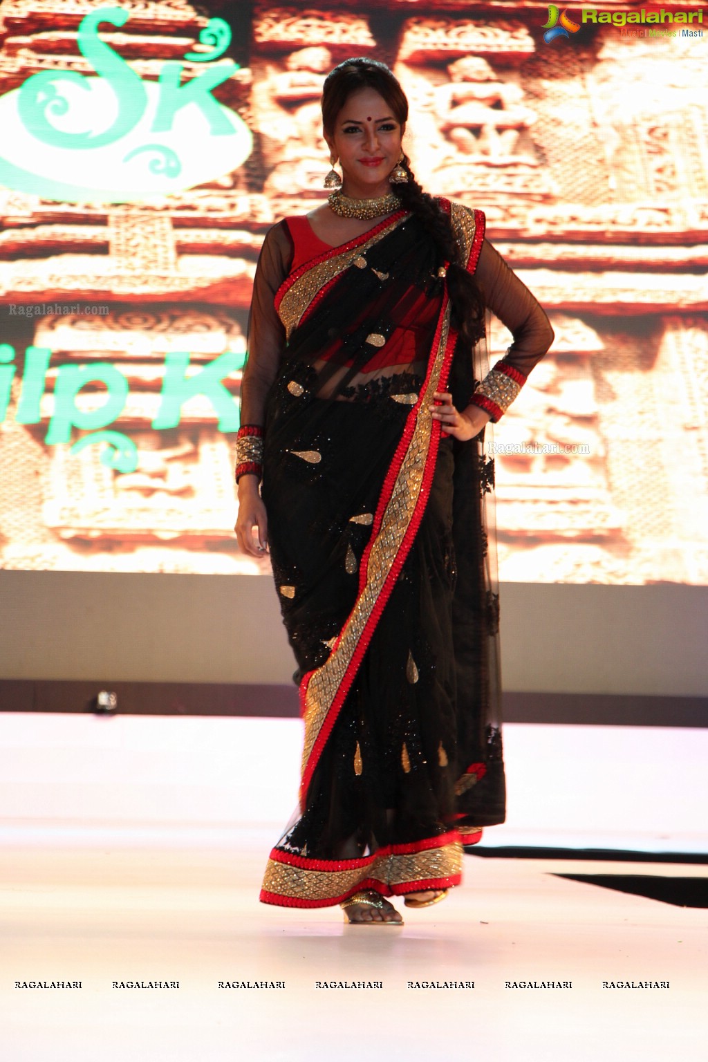 Surat Dreams Fashion Thrills Season IV