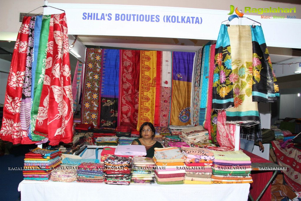 Madhavi Latha inaugurates National Silk Expo at Sri Sathya Sai Nigamagamam, Hyderabad