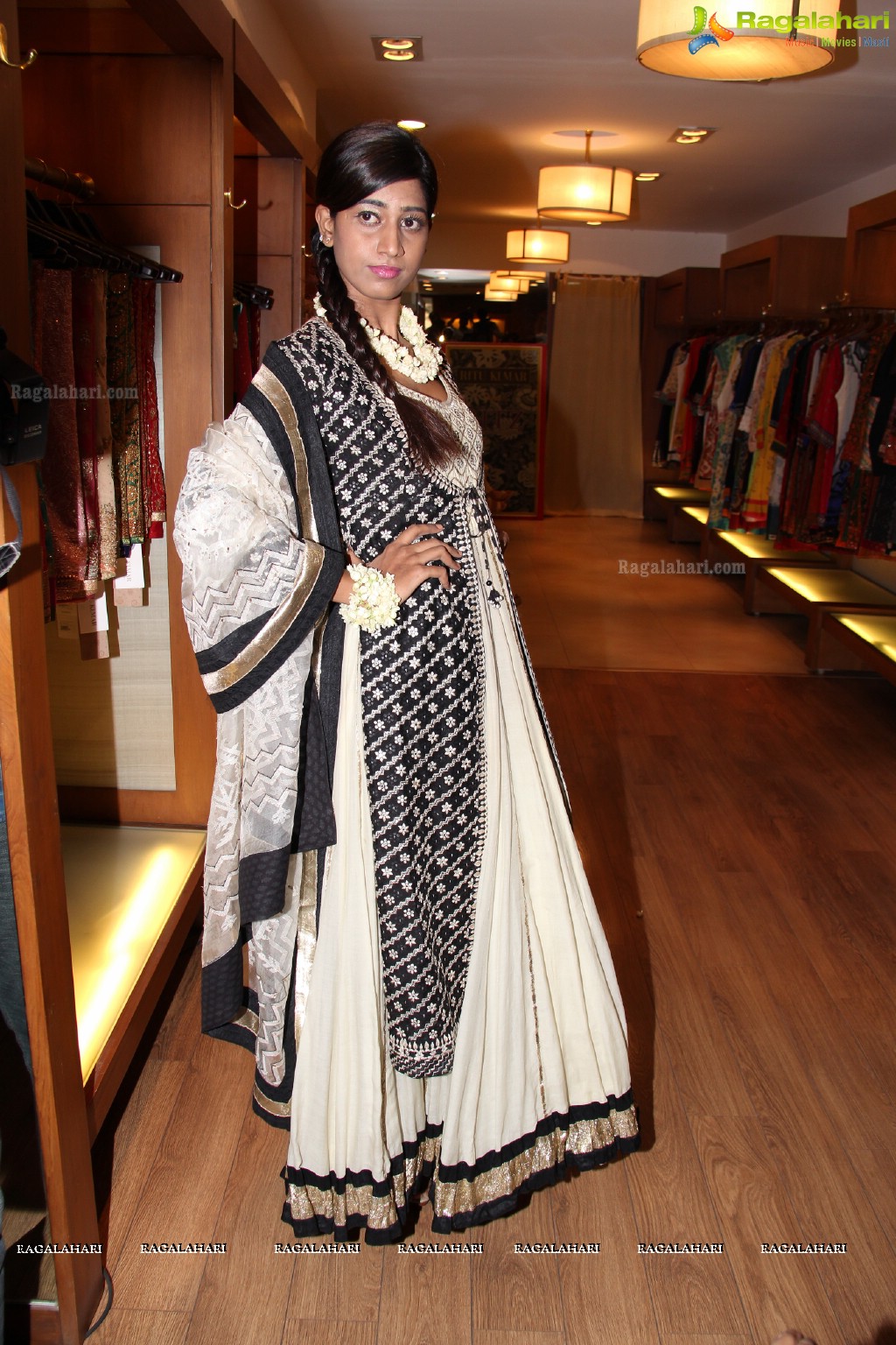 Ritu Kumar & Ritz Presents Couture Collection of Panchvastra & Chanderi