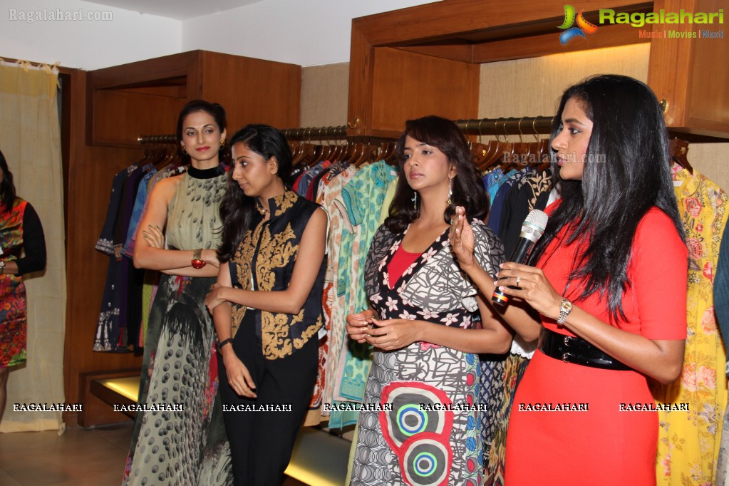 Ritu Kumar & Ritz Presents Couture Collection of Panchvastra & Chanderi