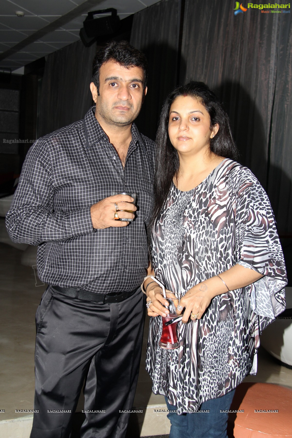 Sanjay Soni-Ruchita Soni Wedding Anniversary