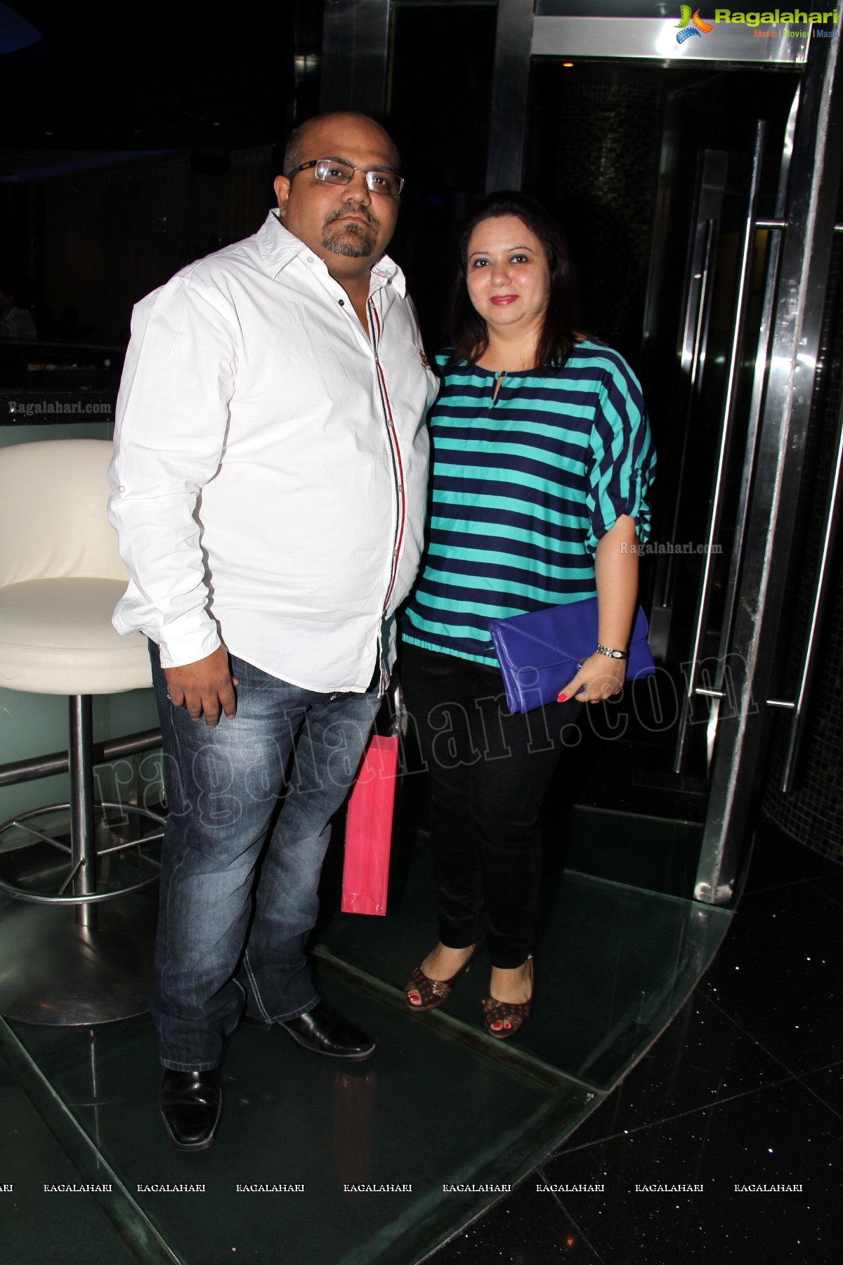 Sanjay Soni-Ruchita Soni Wedding Anniversary