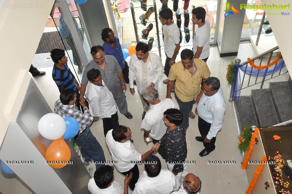 Siva Reddy inaugurates First Step, Hyderabad