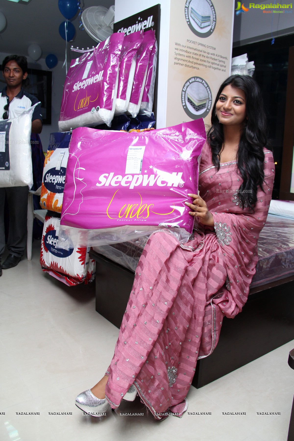 Haasika inaugurates Sleepwell Stores at Madhapur, Hyderabad