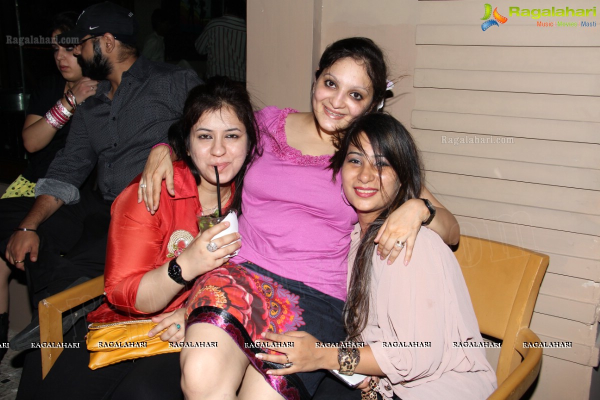 Sparks and Sizzles Retro Nite by Nidhi Gunjan