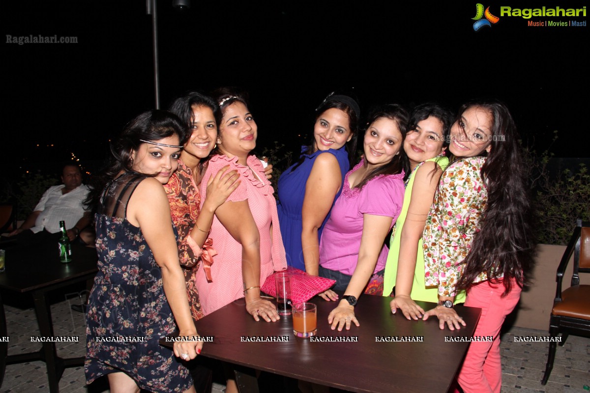 Sparks and Sizzles Retro Nite by Nidhi Gunjan