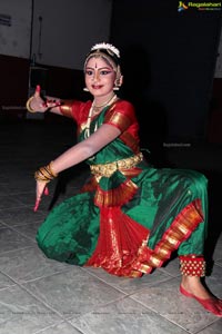 Bharatanatyam Arangetram by Dondeti Srija Reddy