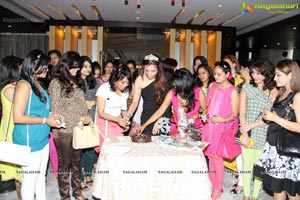 Namita Kanodia's Party to Celebrate Amita Piyush Mrs. India International 2013