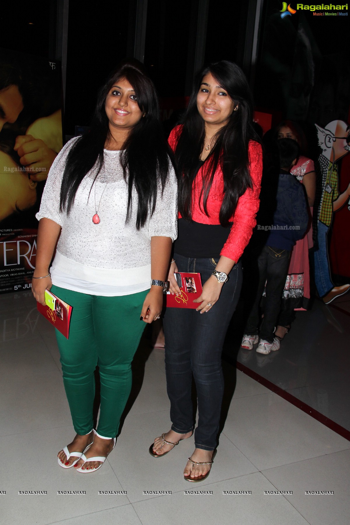 Yeh Jawaani Hai Deewani Special Screening by Bisket Entertainments