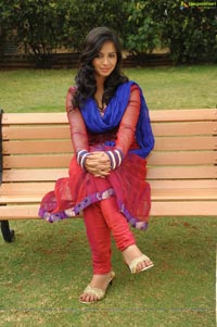 Nisha Shah Glam Pics