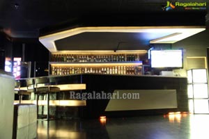 Spoil Pub Hyderabad Photos