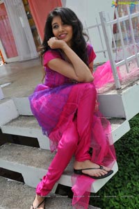 Heroine Akhila Photo Gallery