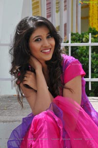 Heroine Akhila Photo Gallery