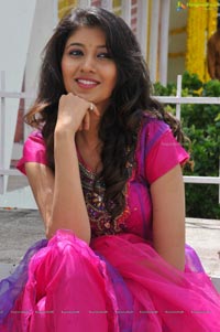 Heroine Akhila Photo Gallery