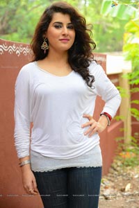 Heroine Archana