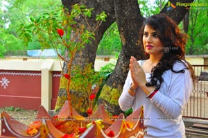 Heroine Archana