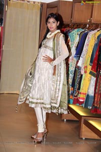 Honey at Ritu Kumar Panchvastra Collection