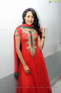 Dega Heroine Pragya