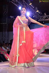 Shriya Saran at Passionate Fashion Show