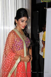 Shriya Saran at Passionate Fashion Show