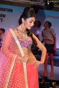 Shriya Saran at Passionate Fashion Show